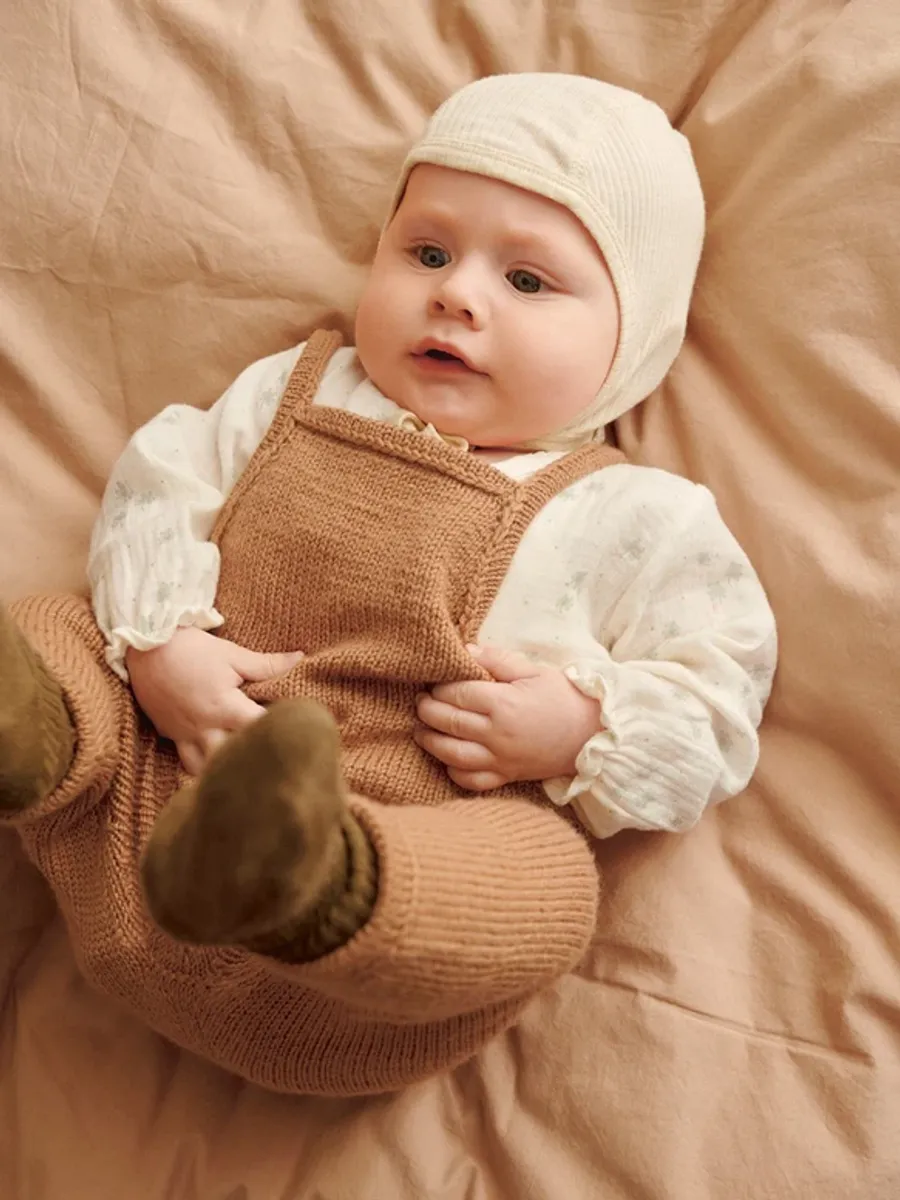 Enkeltoppskrift / 2413 Myk start / Nr. 7b  Bunny Pants Baby
