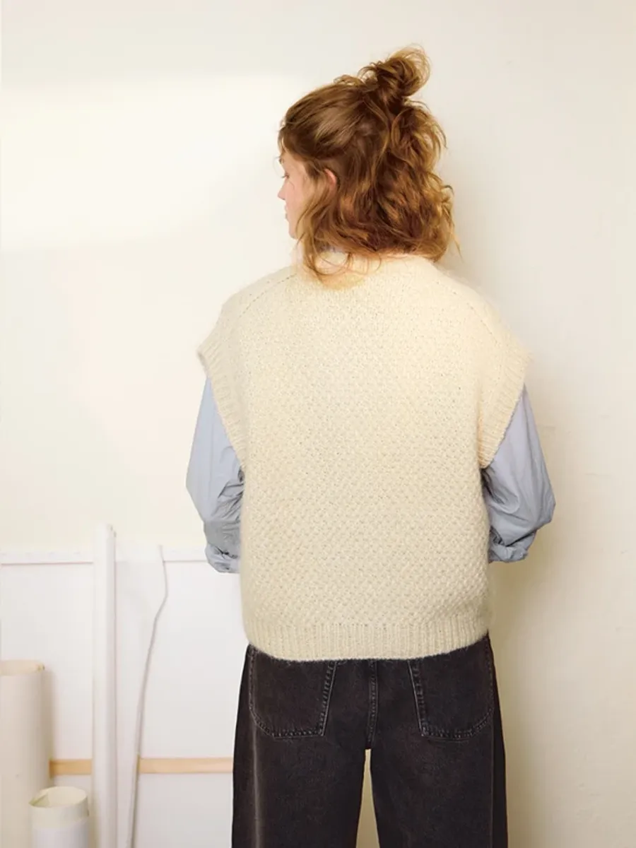 Enkeltoppskrift / 2502 DIY / Nr. 5  Harper vest